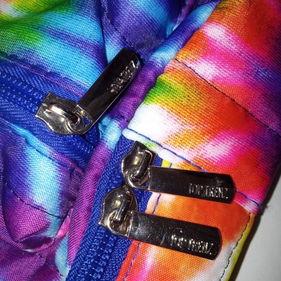*SPRING CLEARANCE* Top Trenz Tie Dye 12" x 12" Puffer Insulated Backpack - Picture 5 of 5